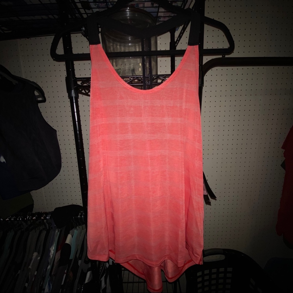 NTW ✨ Nike dri fit tank top